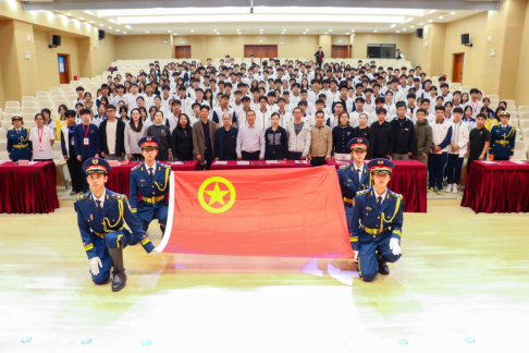 176853229991726939.png 合影.png